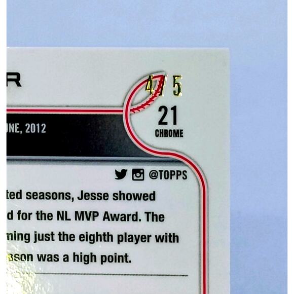 2022 Topps Chrome Jesse Winker #22 Red Raywave 4/5 - Picture 6 of 7